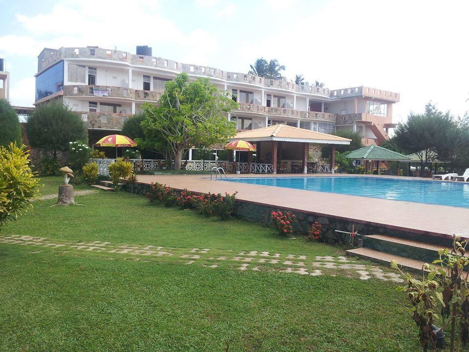 Chilaw City Hotel Negombo Ngoại thất bức ảnh